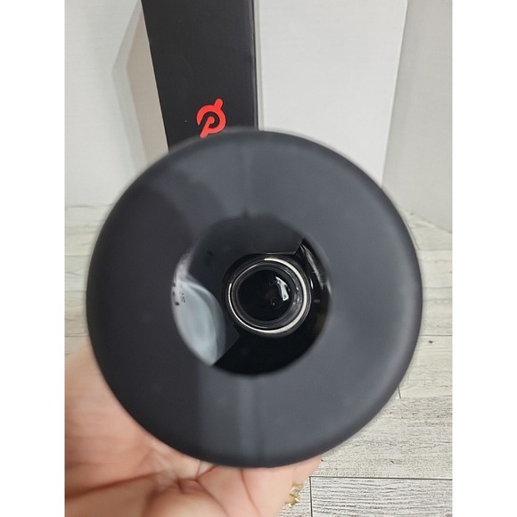 NEW Peloton Glass Water Bottle Black Non-Slip Grip Screw Top 16oz Exercise - Picture 3 of 5